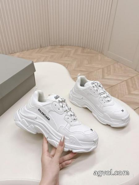 スニーカーバレンシアガファッションスタッズ 肌触りのいい 先行予約アイテムブランド アクセサリー 激安. 1