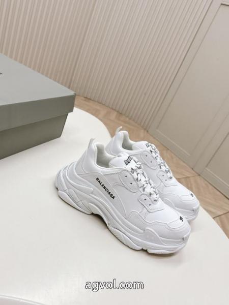 スニーカーバレンシアガファッションスタッズ 肌触りのいい 先行予約アイテムブランド アクセサリー 激安. 3