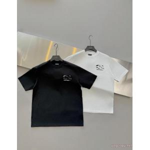 BALENCIAGA半袖Tシャツ大人気商品再入荷! 新作限定大人でエレ VIPセールで奇跡即発送スーパー コピー 販売