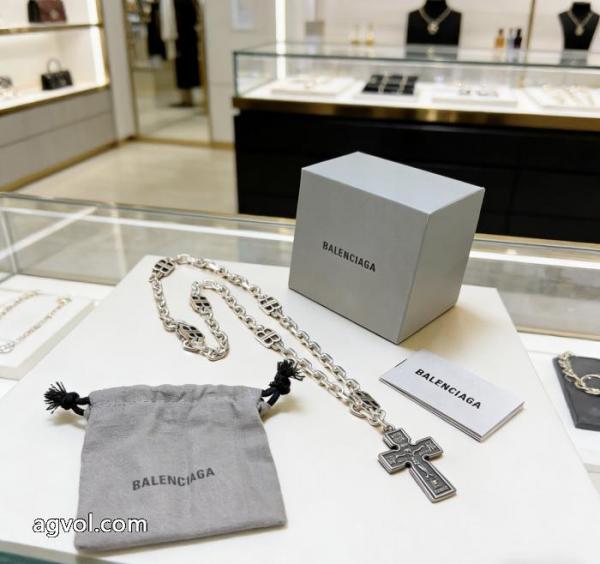 超人気モデル入荷 ブティックVIP価格 シック偽物 ブランド ショップbalenciagaネックレス 2