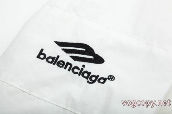 オトナの余裕 絶妙な抜け感 定番人気のカラー通販 ブランドジャケットBALENCIAGA 2