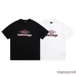 稀少*新品 格好良すぎる 圧倒的な存在感半袖TシャツBALENCIAGAブランド コピー 品