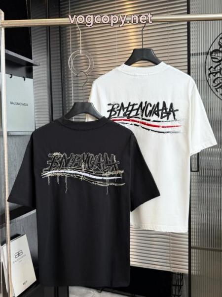バレンシアガ毎年爆発的人気 HOT格安人気アイテム 大人OK2026SSブランド スーパー コピー 優良店半袖Tシャツ 5