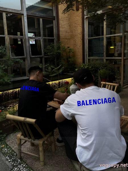BALENCIAGA偽物 通販半袖Tシャツ2026限定 超レア 希少お得! 日本未入荷 0