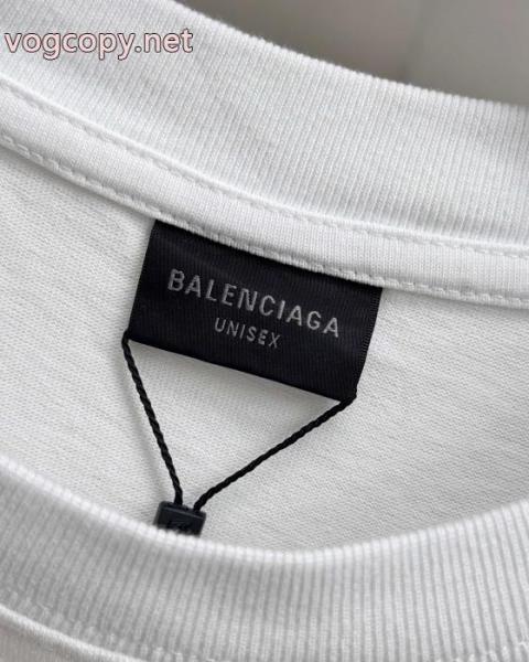 先行販売 インフォーマル 抜群の存在感BALENCIAGA半袖Tシャツブランド 偽物 1