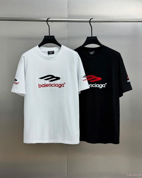 バレンシアガ半袖Tシャツ完売続出 大特価完売必至 2026物先行発売 ブランド コピー s 級 0