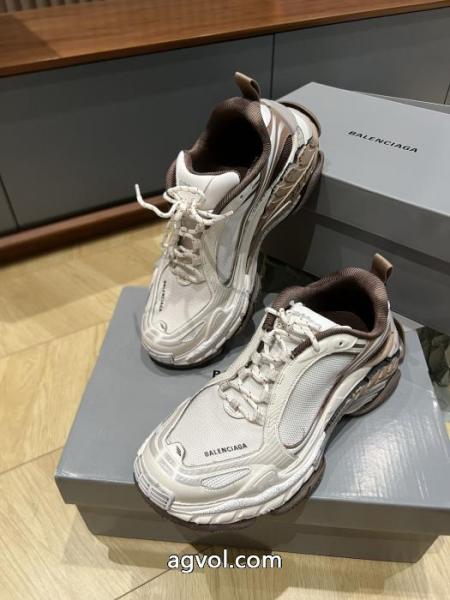 2026-2026年モデル入荷 弾力性の高い 抜け感のあるスタイルが完成 ブランド レプリカバレンシアガ.. 5