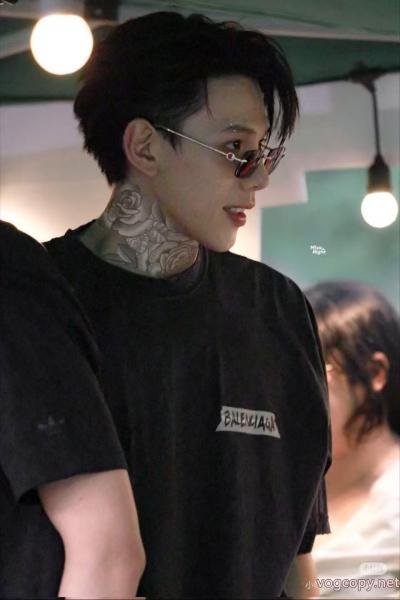 BALENCIAGA半袖Tシャツ2026おすすめ 品質の高い 全国無料正規品ブランド 偽物 通販 0 