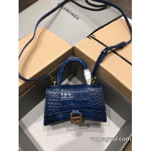     balenciaga個性的なデザイン 話題となった 必需品コピー 商品 通販..