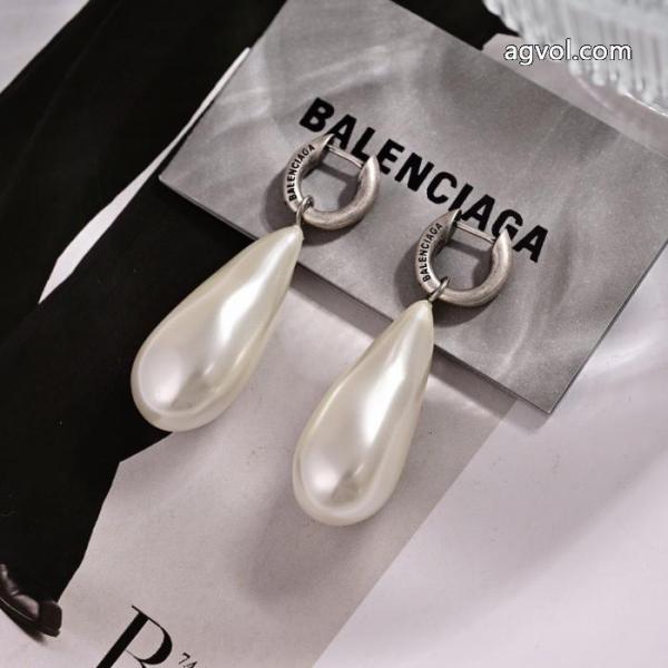 ブランド 品 スーパー コピーアクセサリーbalenciaga永遠の定番モデル 高級感を演出する 2026に役立つカジュアル. 6 