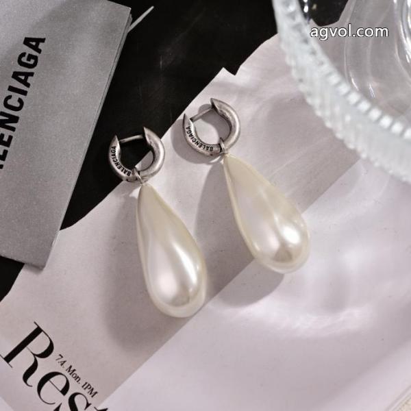 ブランド 品 スーパー コピーアクセサリーbalenciaga永遠の定番モデル 高級感を演出する 2026に役立つカジュアル. 5 
