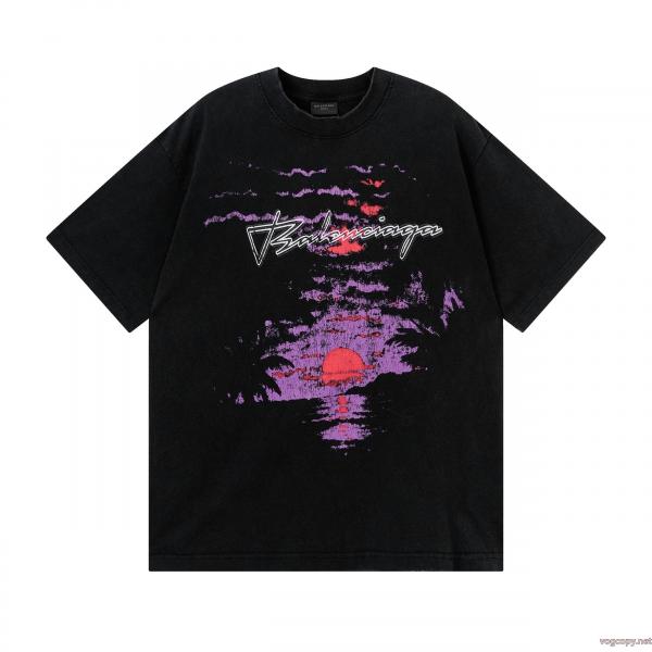 2026年限定発売新品 高級感を演出 上品さ漂うBALENCIAGAブランド コピー 品半袖Tシャツ 0 