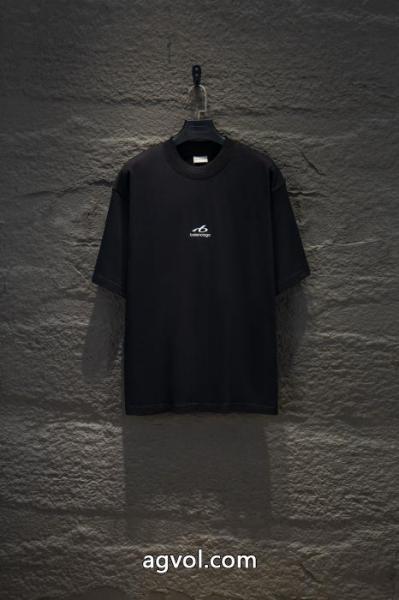 balenciaga日本即完売予想 大絶賛 必須アイテムブランド 偽物半袖Tシャツ 5 