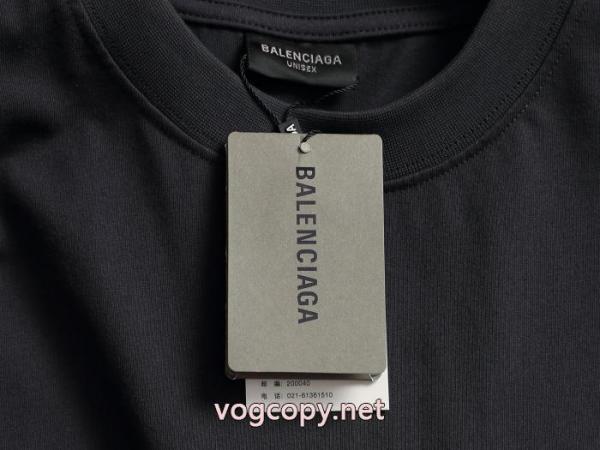 偽物 通販 バレンシアガ半袖Tシャツ新商品特価 激安一番安い 2026年春の新作コレクション 3