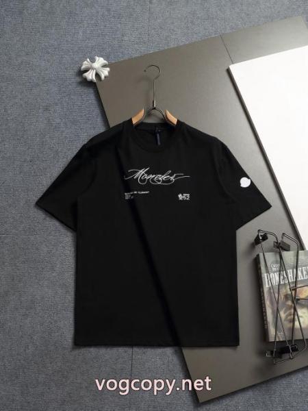 バレンシアガブランド コピー 販売半袖Tシャツ風合いが魅力 限定デザイン大人気完売前に 今年の2026コーデに活躍する 1