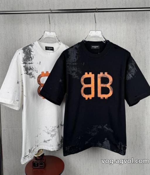 偽物 ブランド注目度UP！ 高級感ある お手頃価格でGET半袖Tシャツbalenciaga 0 
