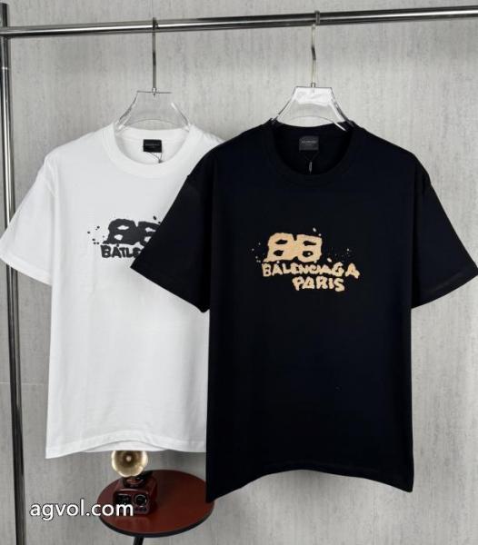 雑誌掲載 国内発 きちんと感が強い 大人の魅力balenciaga半袖Tシャツコピー 品 ブランド 1