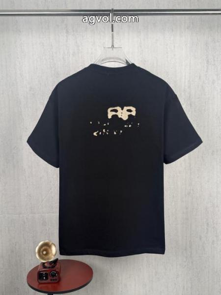 雑誌掲載 国内発 きちんと感が強い 大人の魅力balenciaga半袖Tシャツコピー 品 ブランド 3