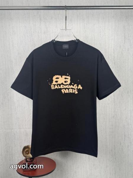 雑誌掲載 国内発 きちんと感が強い 大人の魅力balenciaga半袖Tシャツコピー 品 ブランド 2