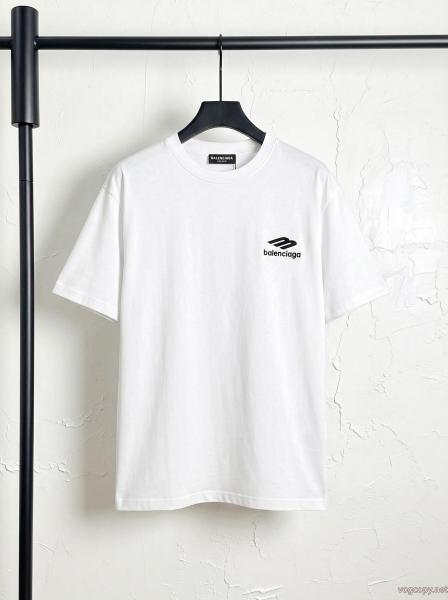 半袖TシャツBALENCIAGA偽物 ブランド 販売2026年新作通販 話題沸騰 今年のトレンドのシルエット 0 