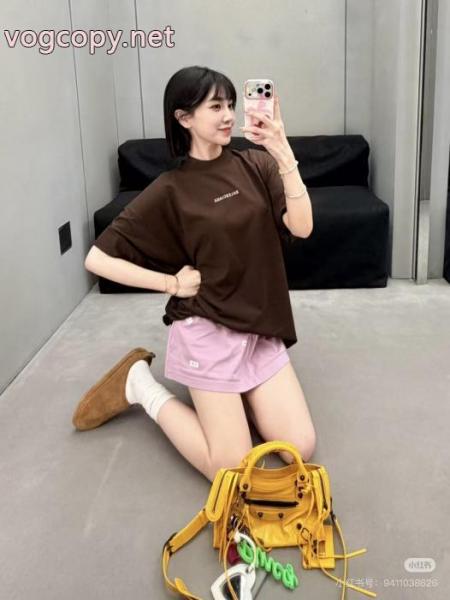 BALENCIAGAコピー 商品 ブランド半袖Tシャツ数量限定 お得低価 2026特別販売 1