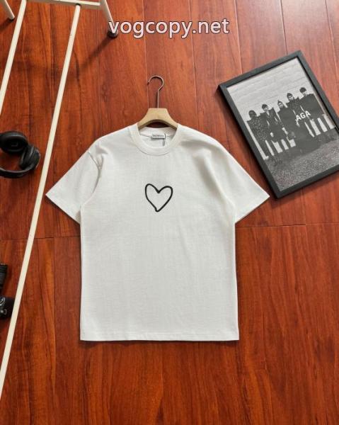 2026年人気商品 日本未入荷 最前線新作コピー 商品 ブランド半袖Tシャツバレンシアガ 1