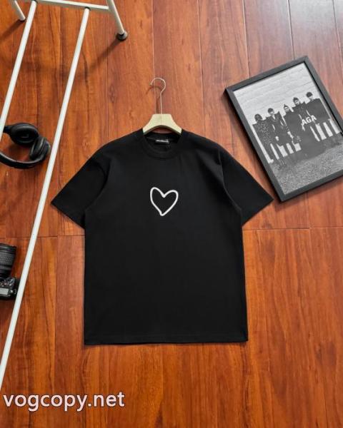 2026年人気商品 日本未入荷 最前線新作コピー 商品 ブランド半袖Tシャツバレンシアガ 2