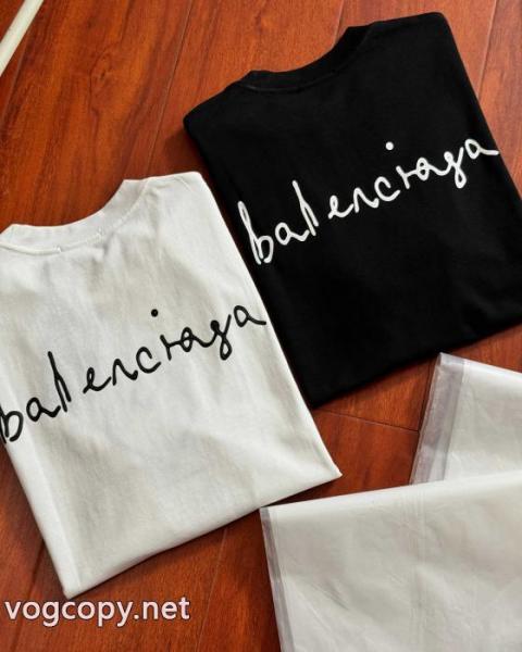 2026年人気商品 日本未入荷 最前線新作コピー 商品 ブランド半袖Tシャツバレンシアガ 5
