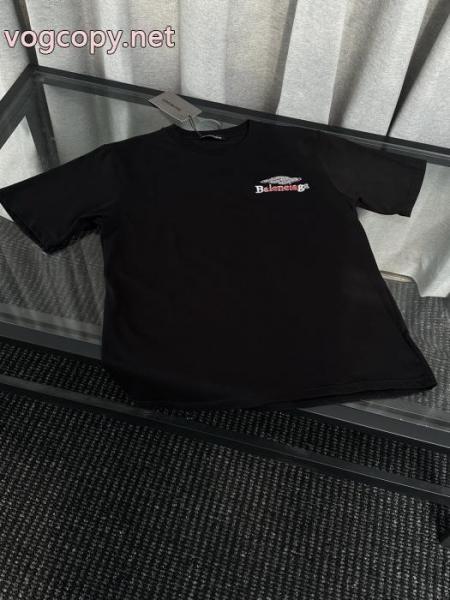 スーパー コピー 販売高品質で綺麗 安いの原因に 優しい印象を与えてくれ半袖TシャツBALENCIAGA 3