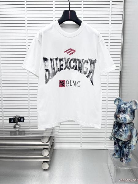 偽物 ブランド ショップBALENCIAGA高級感漂う 今GETしたい 雰囲気が違う半袖Tシャツ 0