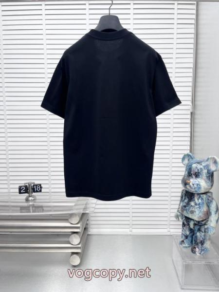 偽物 ブランド ショップBALENCIAGA高級感漂う 今GETしたい 雰囲気が違う半袖Tシャツ 4