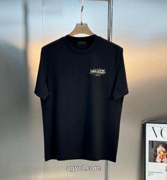 フェミニンな雰囲気 今年の流行りファション 不思議格安セール半袖Tシャツbalenciagaコピー ブランド 優良 3