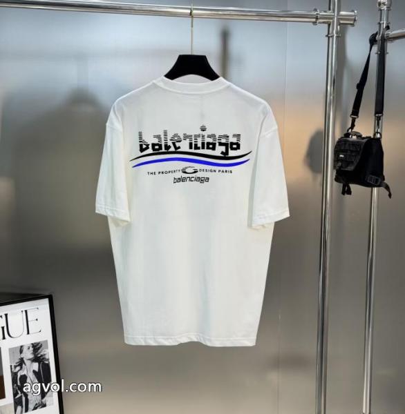 フェミニンな雰囲気 今年の流行りファション 不思議格安セール半袖Tシャツbalenciagaコピー ブランド 優良 4