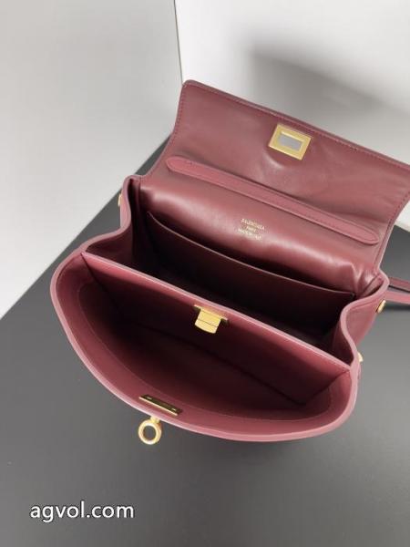 在庫あり即発 サラサラの着心地 透け感優しいブランド 通販 激安balenciagaバッグ.. 6