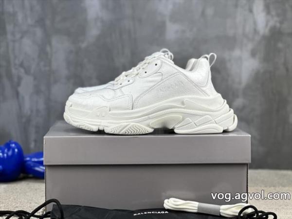 balenciagaスニーカーブランド コピー 激安清潔感溢れる 夏春物先行発売 最新ルック. 0