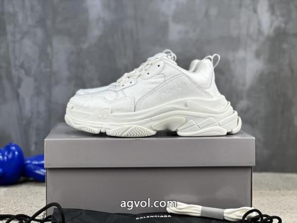 balenciagaスニーカーブランド コピー 激安清潔感溢れる 夏春物先行発売 最新ルック. 1