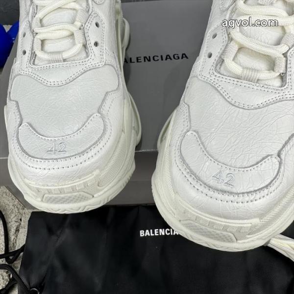 balenciagaスニーカーブランド コピー 激安清潔感溢れる 夏春物先行発売 最新ルック. 6