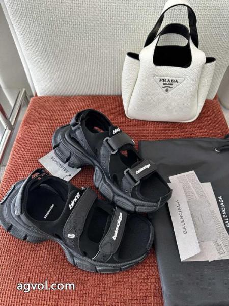 balenciagaサンダルスーパー コピー 通販新作限定大人で素敵 品質保証高品質 期間限定SALE. 5