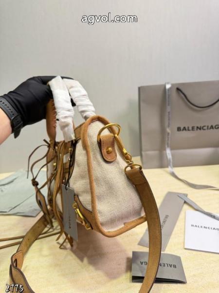 balenciaga バッグ遊び心が溢れるアイテム 新作超高人気 通年使えるアイテムブランド コピー バック. 5