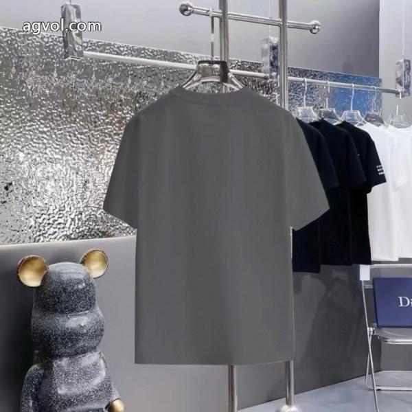 クラシック 注目度が高いアイテム 大人気再登場 コピー 品 ブランドbalenciaga半袖T. 5