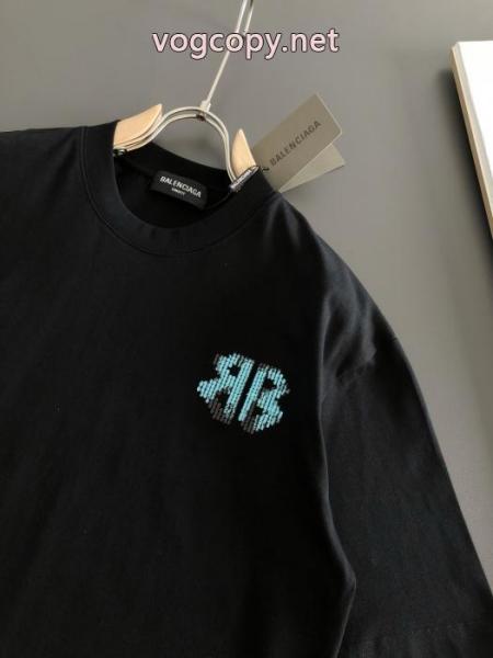 即発送最新作！ ホリデー限定 新作限定BALENCIAGA半袖Tシャツブランド スーパー コピー 通販 5 