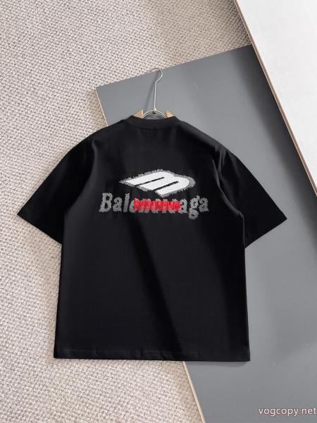 コピー 商品 販売2026年大人気な 通気性と吸汗性に優れ 海外直送BALENCIAGA半袖Tシャツ 0 