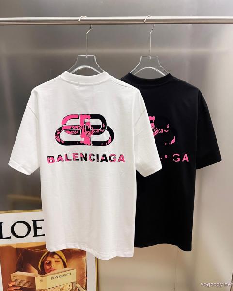 BALENCIAGA半袖Tシャツ格安新品 マストアイテム新入荷 高級感溢る 2026スーパー コピー 0 