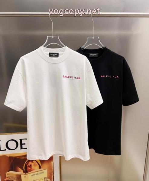 BALENCIAGA半袖Tシャツ格安新品 マストアイテム新入荷 高級感溢る 2026スーパー コピー 5 