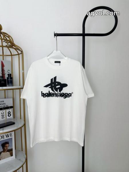 balenciagaなぜか大人気！ 高品質 新作多色 大注目！ スーパー コピー 販売半袖Tシャツ 5 