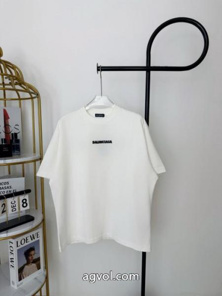 コピー 商品 販売定番の人気ブランド 品薄お早めに 即発送OKbalenciaga半袖Tシャツ 5 