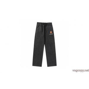 ブランド 偽物 激安 通販ズボンBALENCIAGA最前線2026 存在感は抜群 激安通販