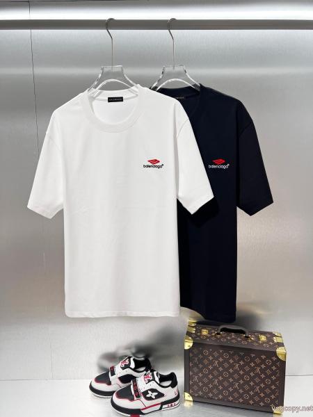 半袖Tシャツブランド 偽物 激安2026新作新品 新価格で登場！ 定番人気BALENCIAGA 0 