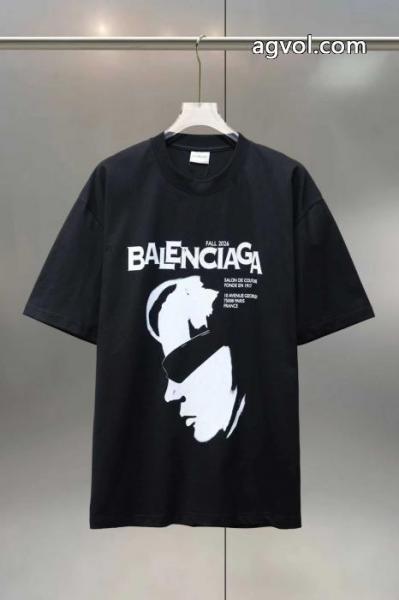 Tシャツバレンシアガ高級ダウンのフィルパワーについて フィット感のある 新品登場偽 ブランド 通販. 1
