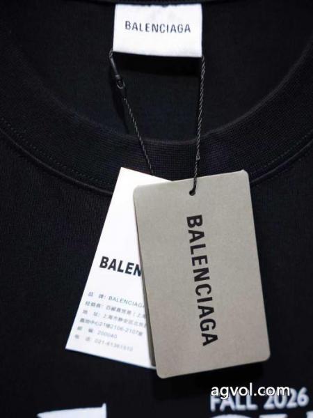 Tシャツバレンシアガ高級ダウンのフィルパワーについて フィット感のある 新品登場偽 ブランド 通販. 3